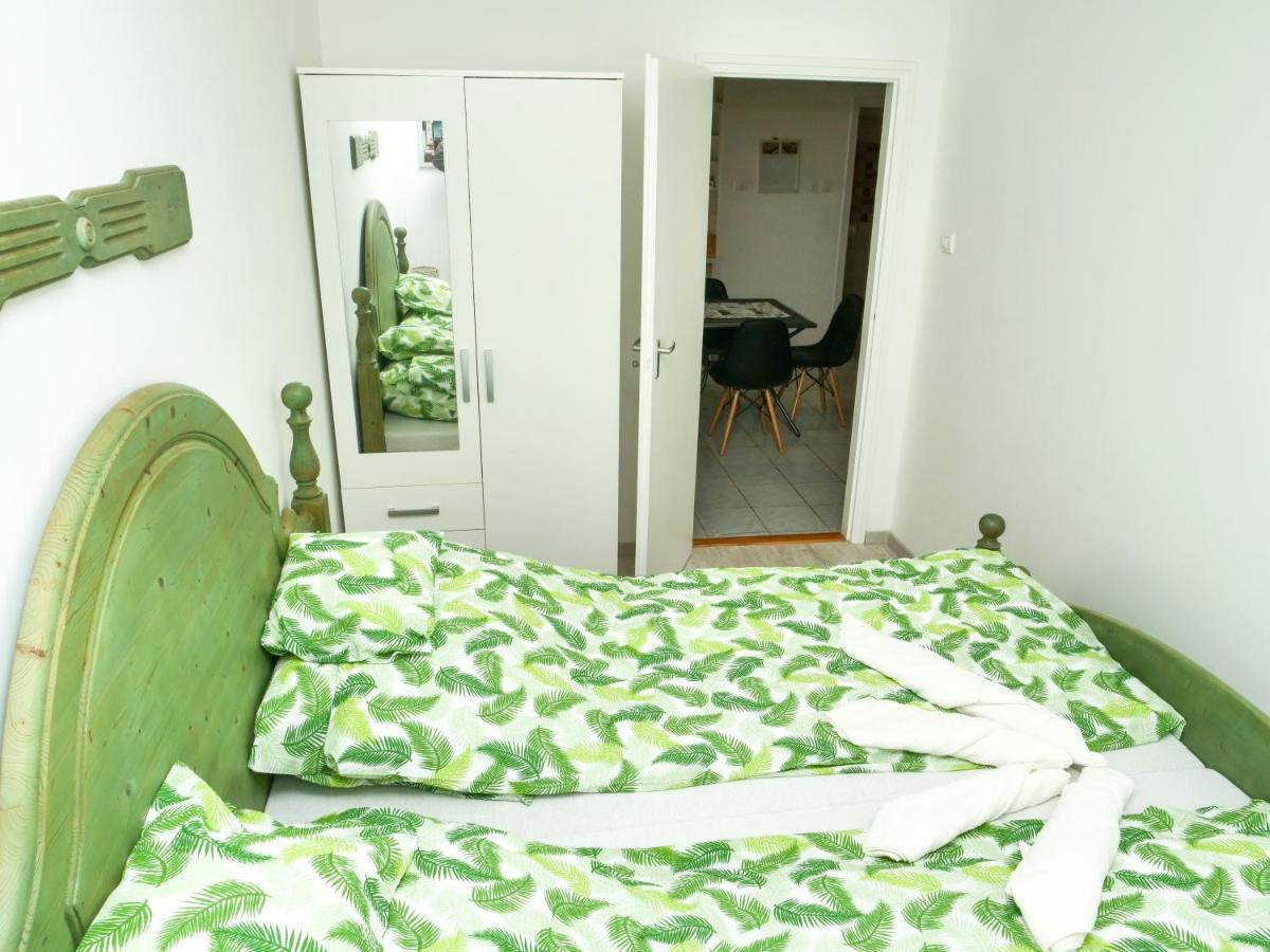 Cseresznyes Apartman Berekfürdő Buitenkant foto